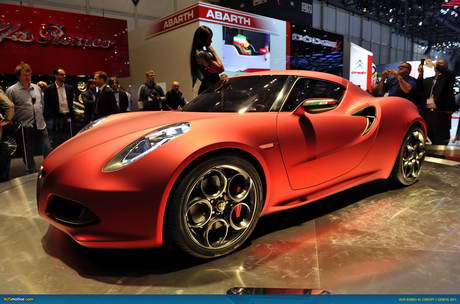 Alfa Romeo 4C: 9 фото