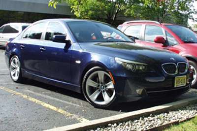 BMW 528i: 2 фото