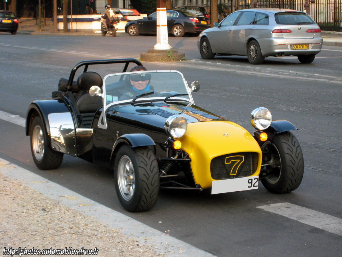 Caterham Super Seven: 2 фото