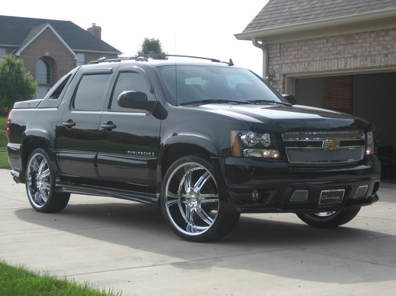 Chevrolet Avalanche: 4 фото