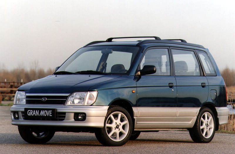 Daihatsu Gran Move: 9 фото