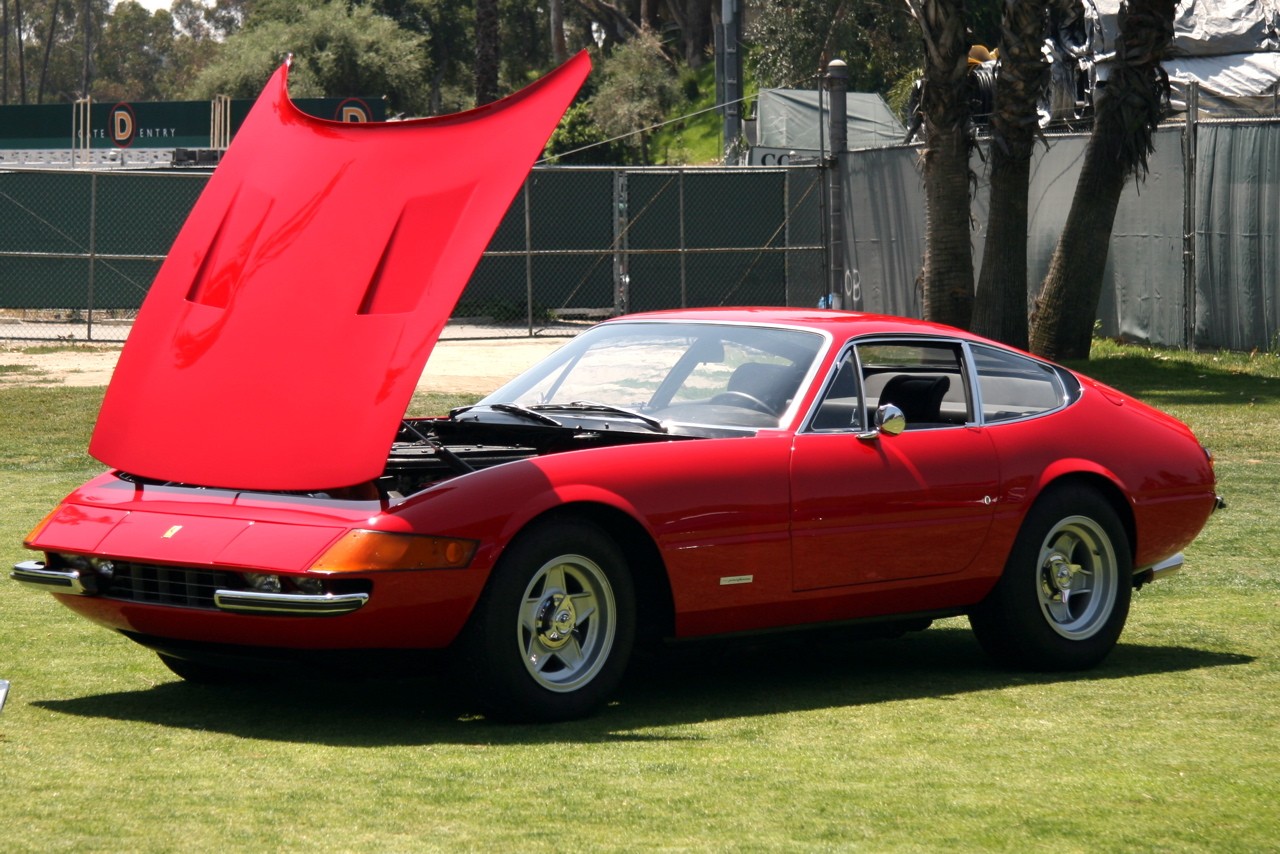 Ferrari 365 GTB/4: 9 фото