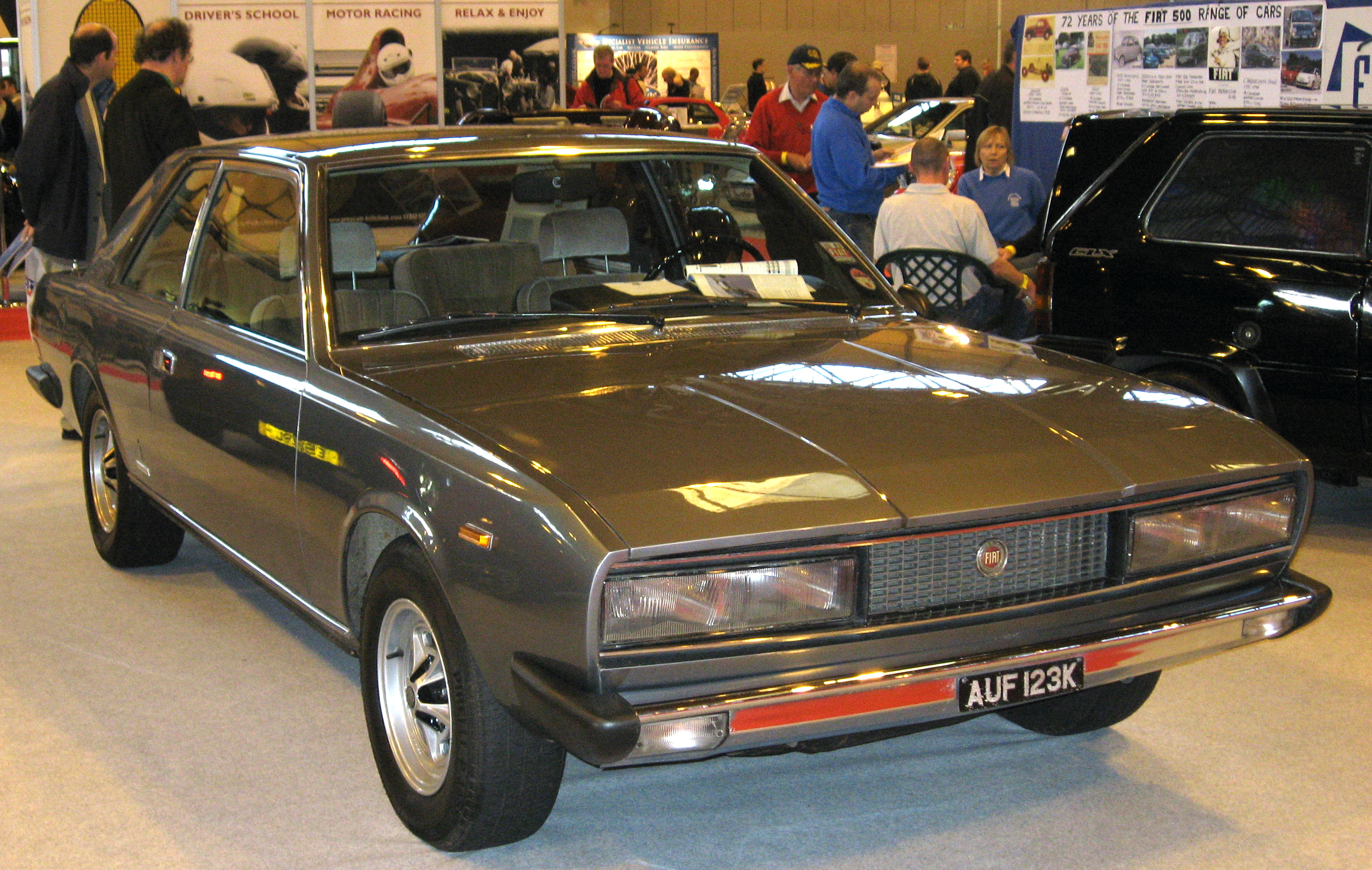 Fiat 130: 6 фото