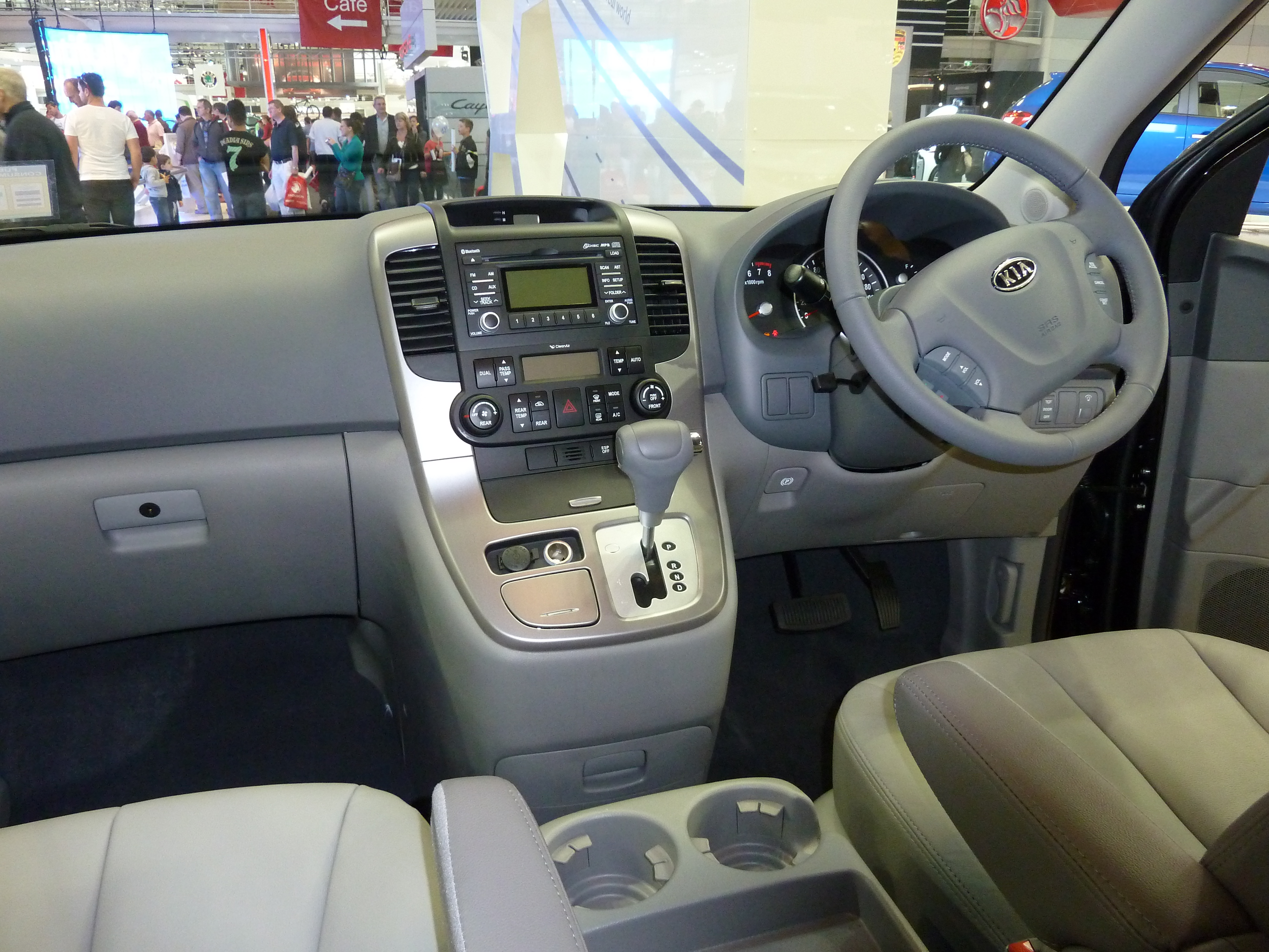 Kia Grand Carnival: 2 фото