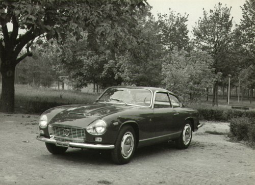 Lancia Flaminia: 9 фото