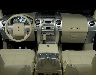 Lincoln Mark LT: 2 фото