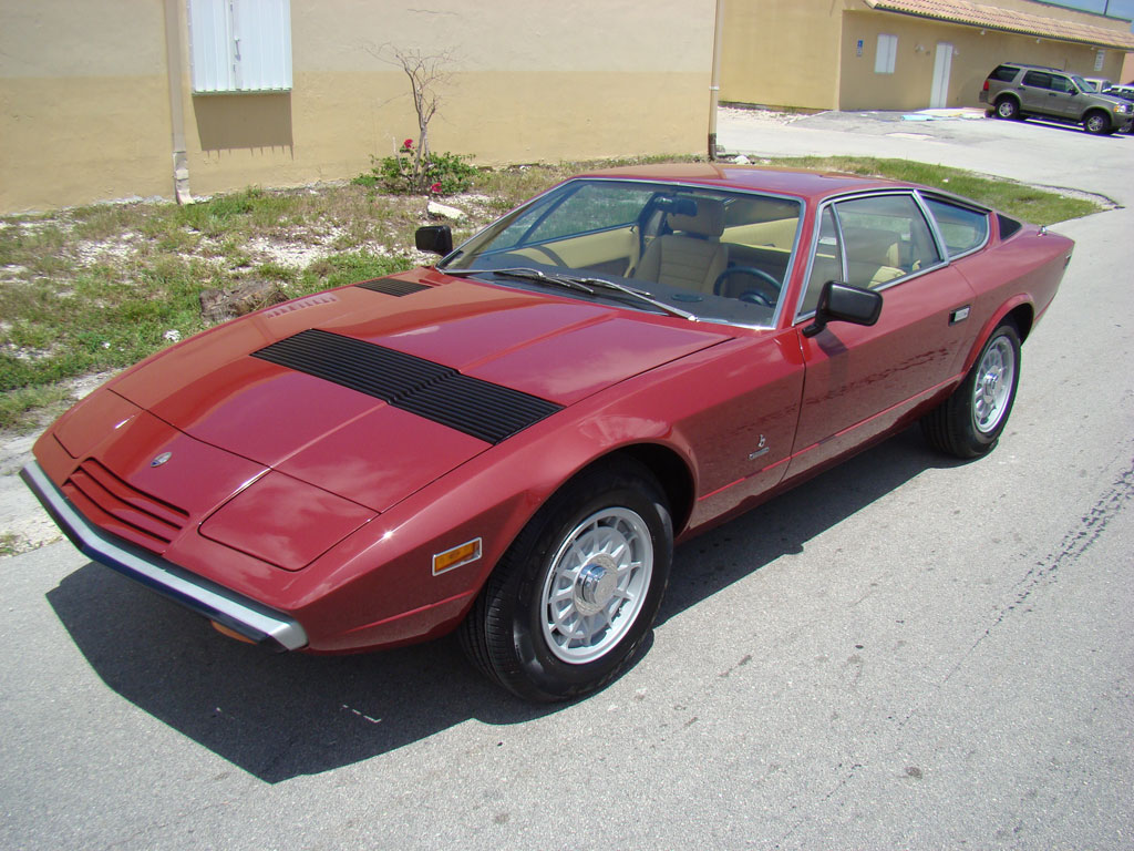 Maserati Khamsin: 8 фото