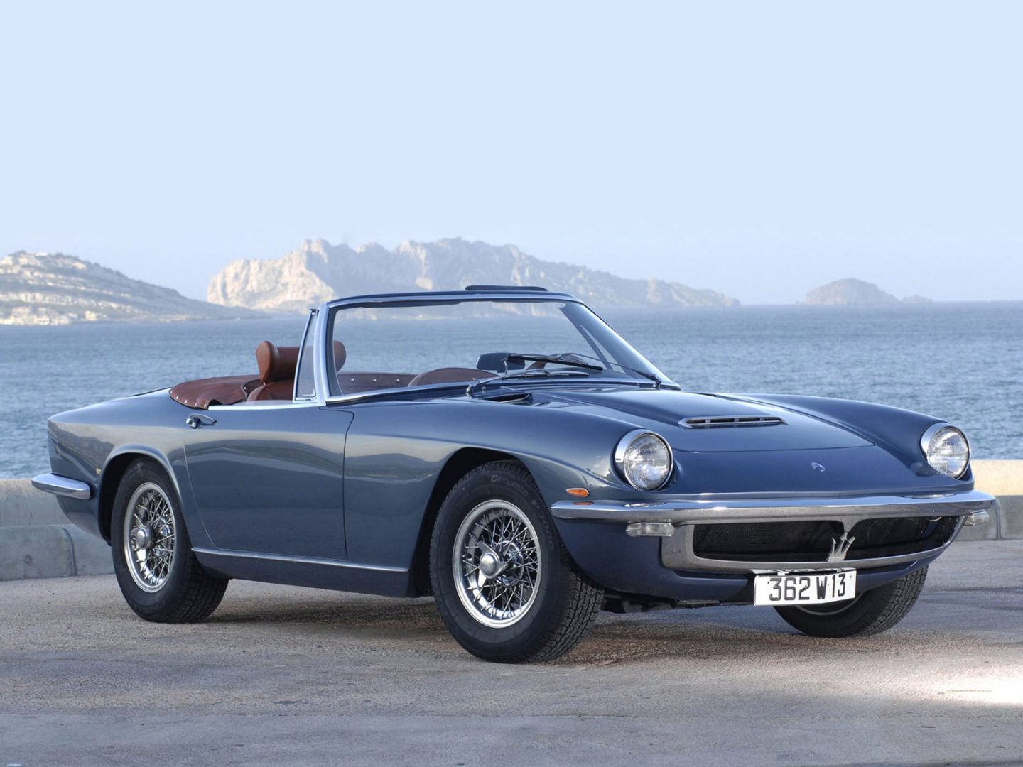 Maserati Mistral: 7 фото