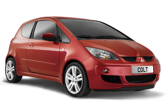 Mitsubishi Colt: 4 фото