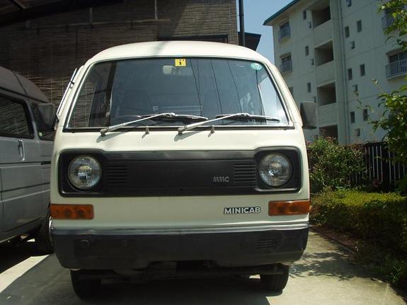 Mitsubishi Minicab: 3 фото