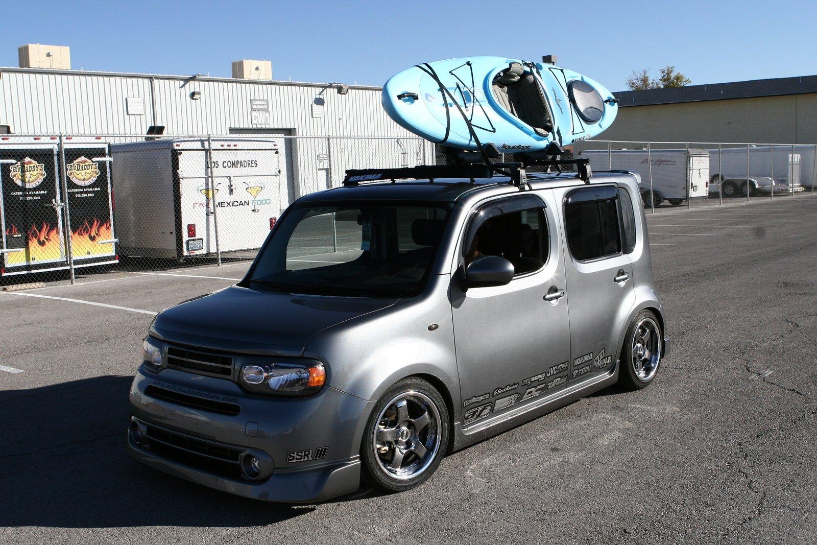 Nissan Cube: 6 фото