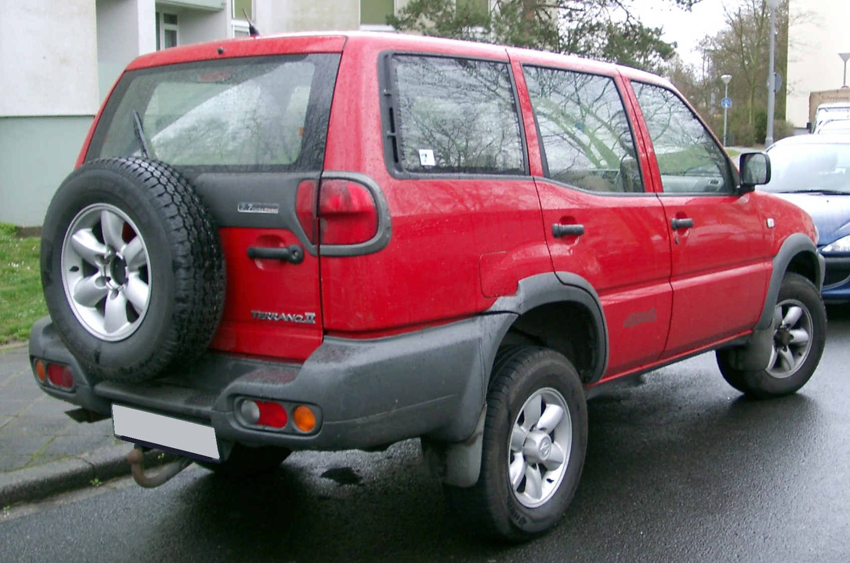 Nissan Terrano II: 9 фото