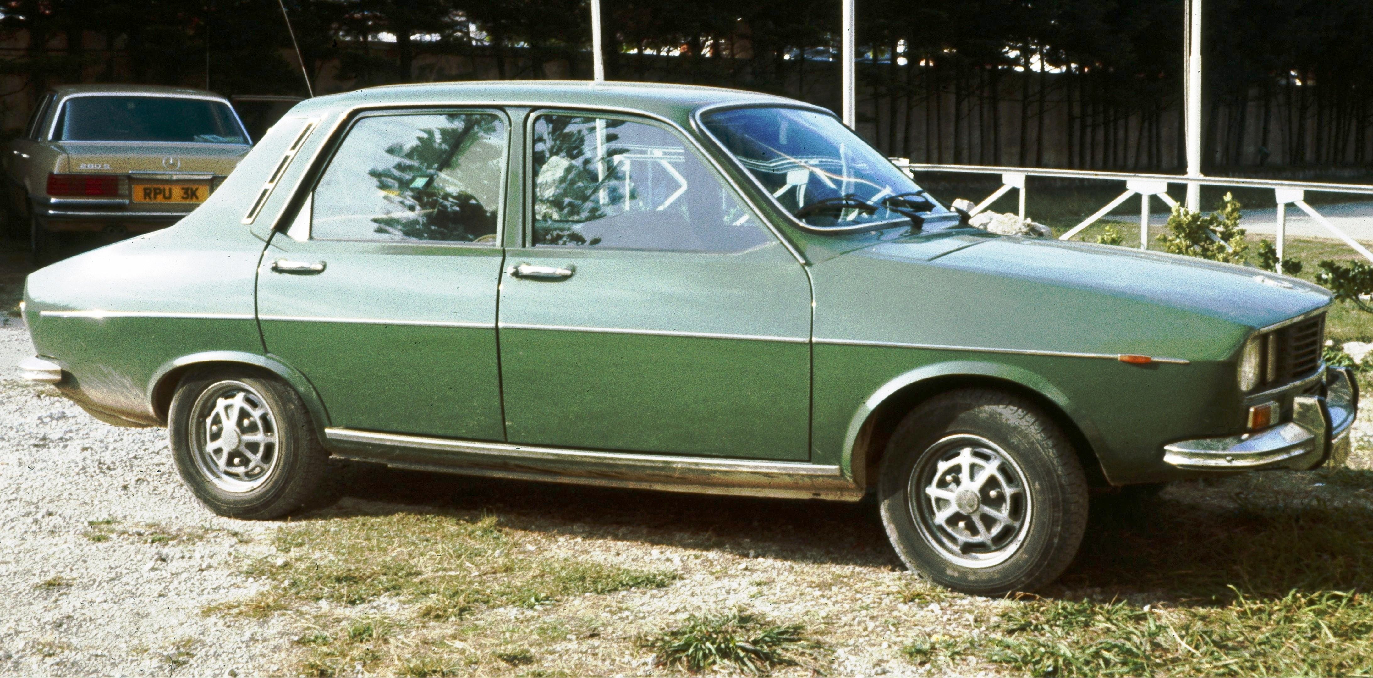 Renault 12