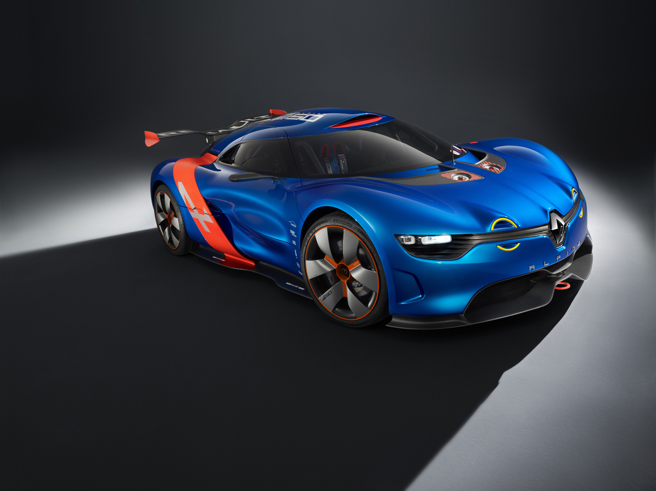 Renault Alpine: 8 фото