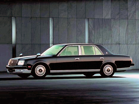 Toyota Century: 7 фото