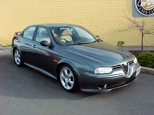 Alfa Romeo 156: 8 фото