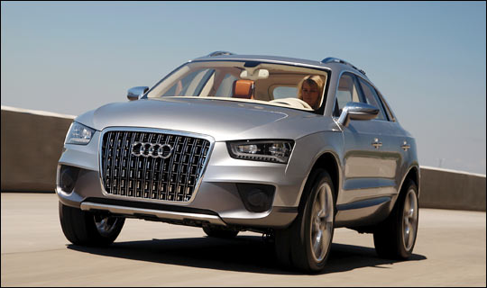 Audi Q3: 3 фото