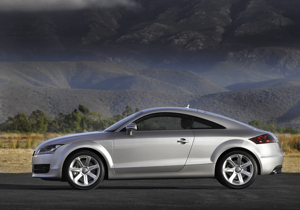 Audi TT Coupe: 2 фото