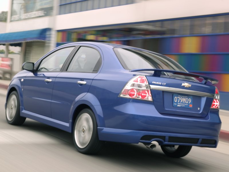 Chevrolet Aveo: 7 фото