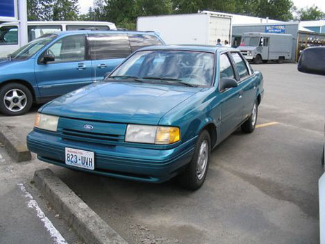 Ford Tempo: 4 фото