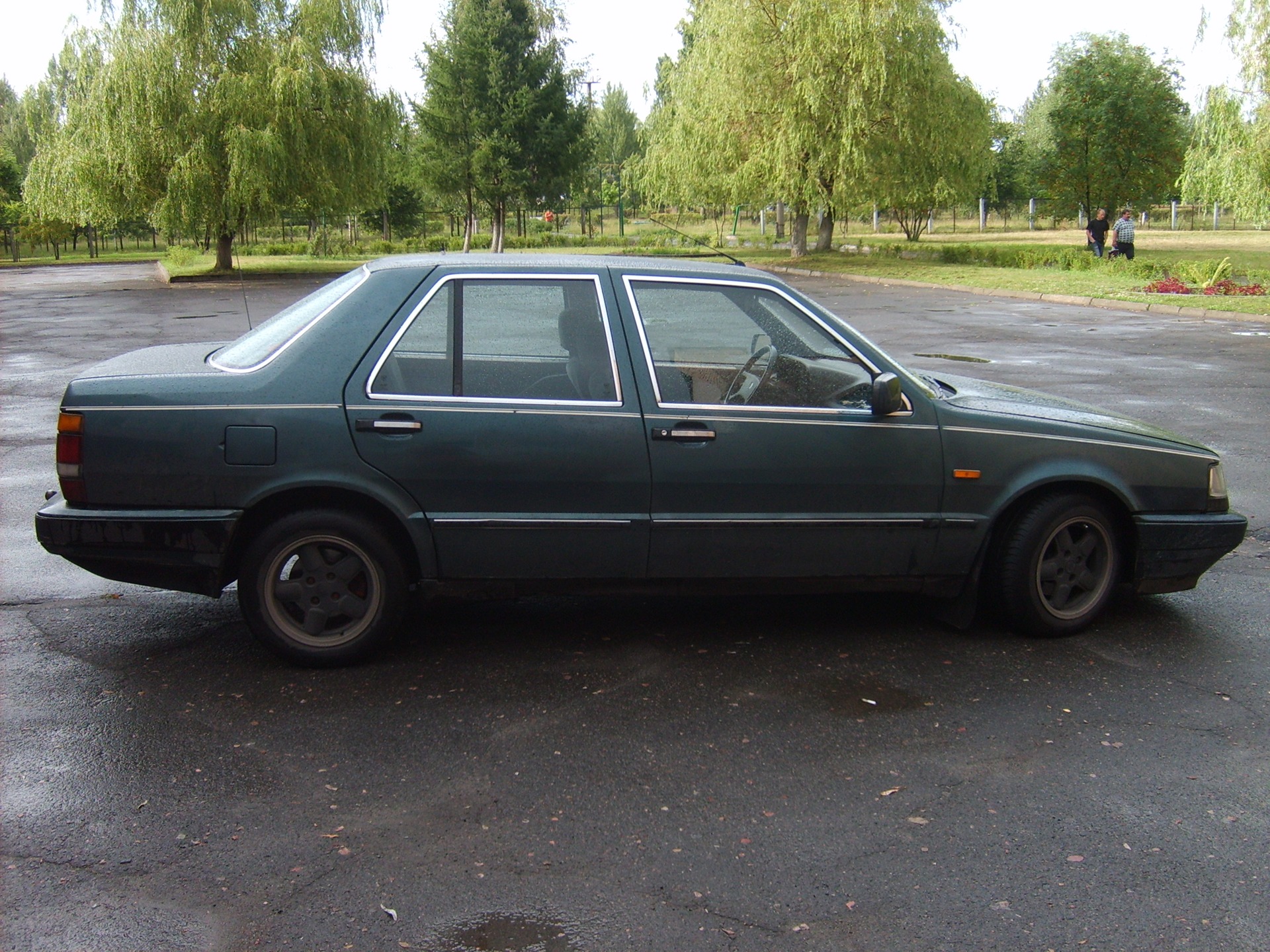 Lancia Thema: 5 фото