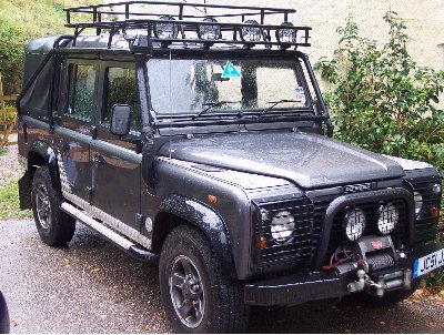 Land Rover Defender 110: 4 фото