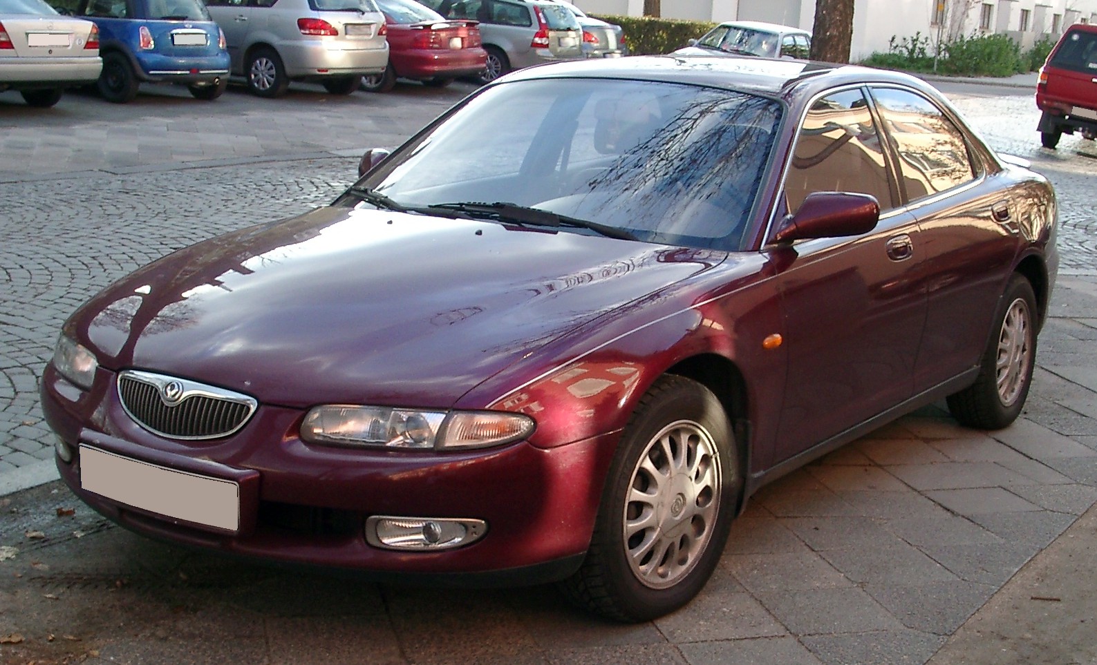 Mazda Xedos: 8 фото