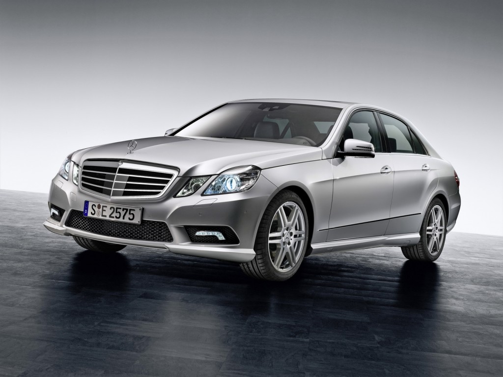 Mercedes E-class: 3 фото