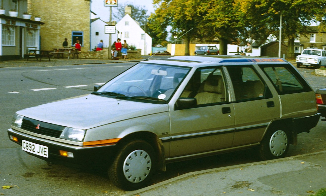 Mitsubishi Lancer III: 8 фото