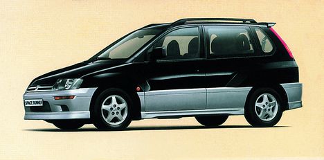 Mitsubishi Space Runner: 7 фото