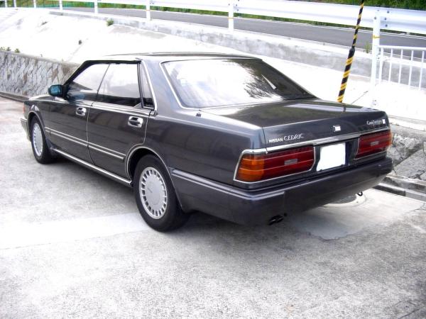 Nissan Cedric Y31: 2 фото