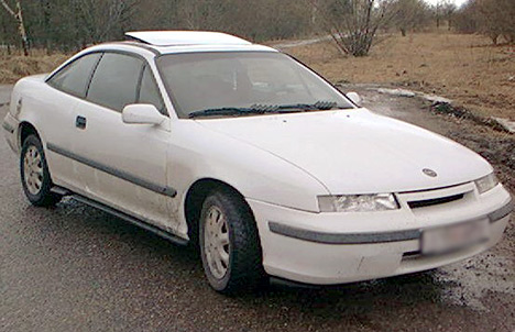 Opel Calibra: 9 фото