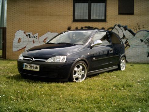 Opel Corsa C: 12 фото