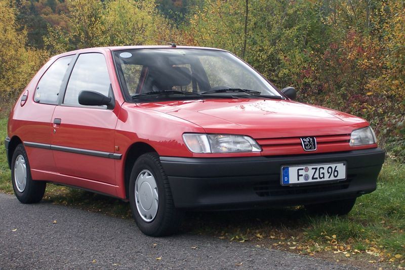 Peugeot 306: 9 фото