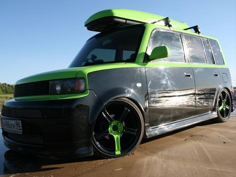 Scion xB I: 12 фото