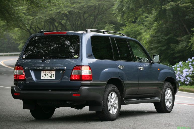 Toyota Land Cruiser 100: 5 фото