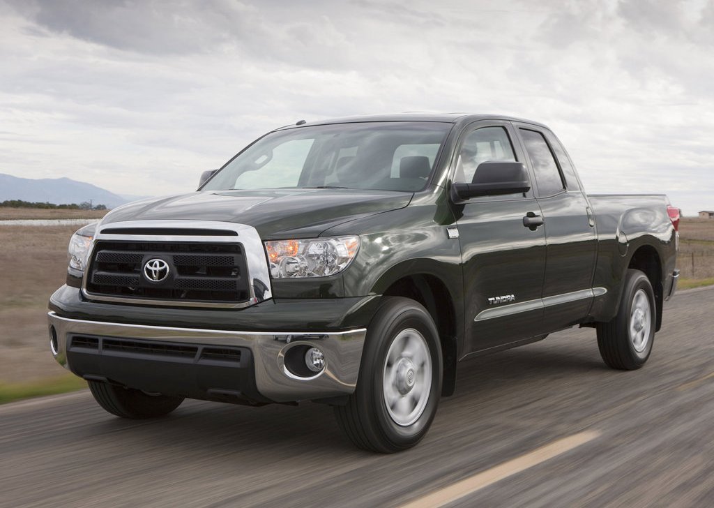 Toyota Tundra: 8 фото